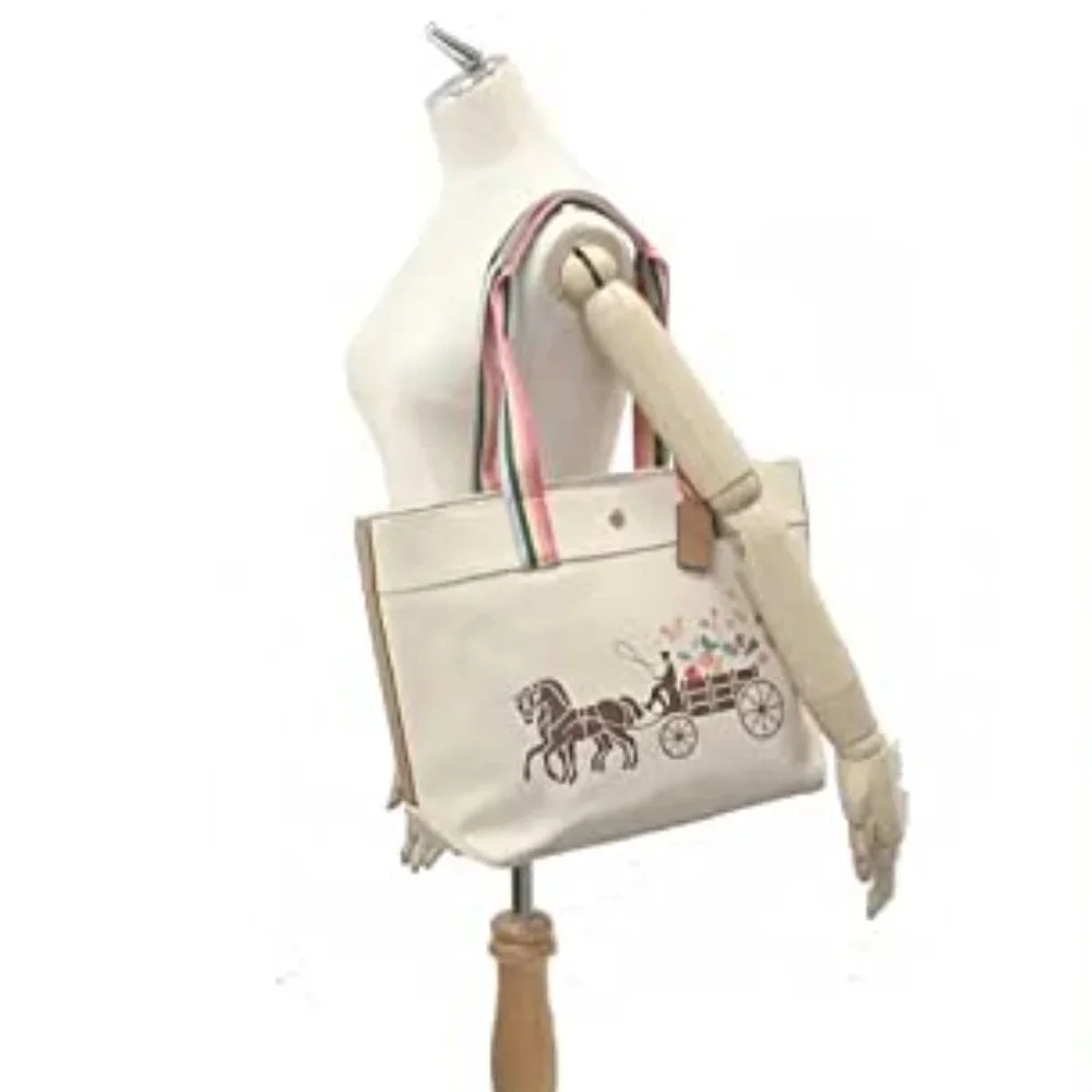 Coach Tote With Dreamy Veggie Horse And Carriage Natural Multi - Picture 4 of 16